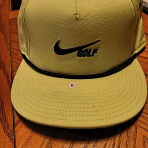 Nike Golf Cap in Yellow